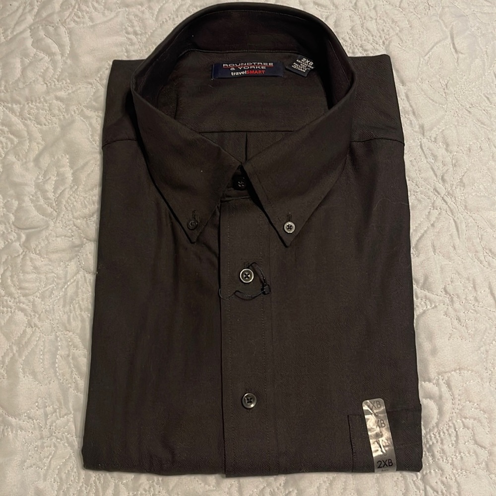 Round tree & Yorker, black men’s shirt, 2XB, NWOT.